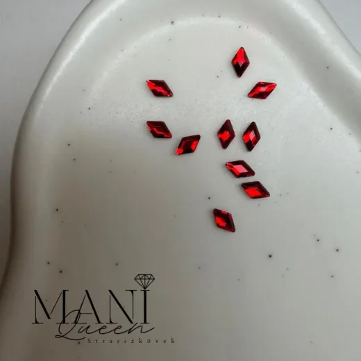 Rombusz Red mini 3x5 mm