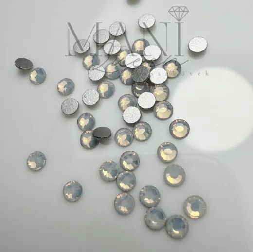 White Opal SS6